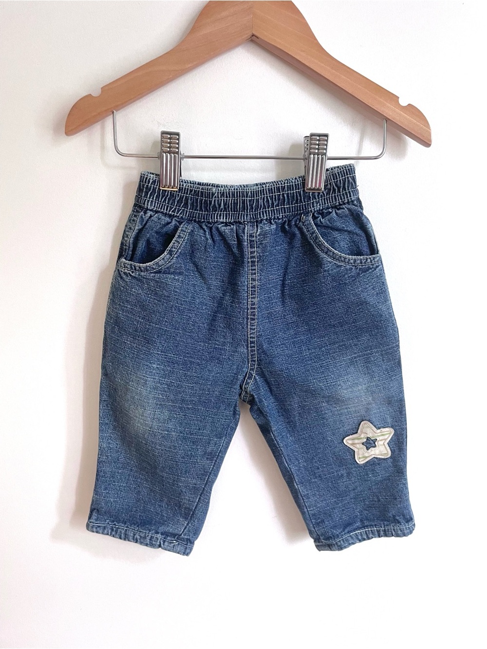 $6 💥Vintage Chambray Jeans, Star Embroidery, Front & Back Pockets, Relaxed Fit